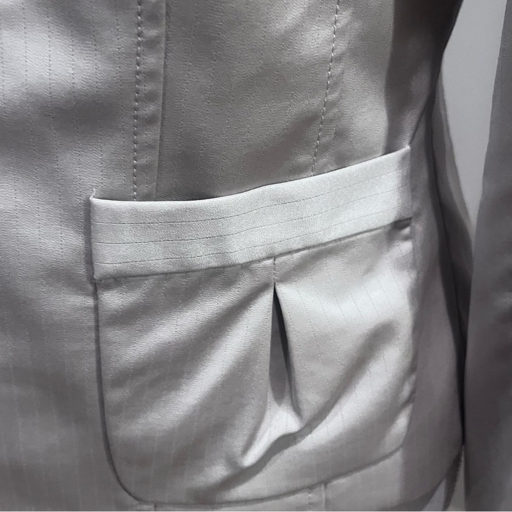 Doncaster Designer White Pant Suit Sharp, Tailored & Timeless Size 2 - Picture 10 of 11